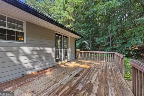 Exterior - 135 Andrews Rd, Toccoa, GA 30577 photo 2 of 6