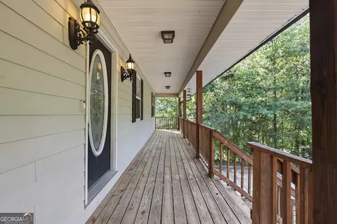 Exterior - 135 Andrews Rd, Toccoa, GA 30577 photo 1 of 6