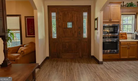 Entry Way - 2955 Ga Highway 56 E, Lyons, GA 30436 photo 2 of 8