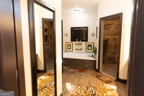 Entry Way - 2955 Ga Highway 56 E, Lyons, GA 30436 photo 6 of 8