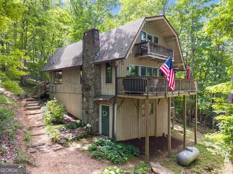 222 Matterhorn Dr, Sautee Nacoochee, GA 30571