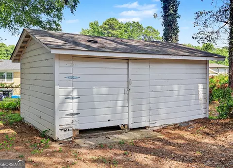 Exterior - 5256 Eubanks Dr, Morrow, GA 30260 photo 3 of 4