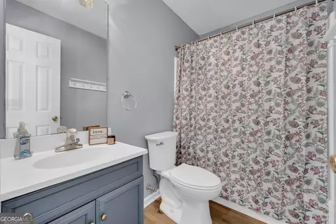 Bath - 1078 Spratlin Mill Rd, Hull, GA 30646 photo 1 of 4