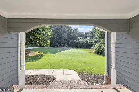 Exterior - 1078 Spratlin Mill Rd, Hull, GA 30646 photo 5 of 18