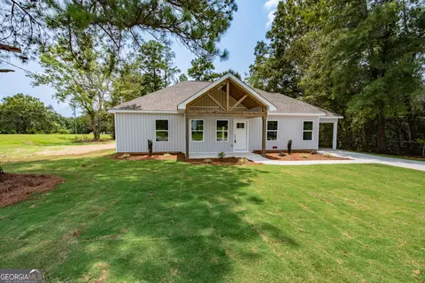 101 Little Farm Ln, Kathleen, GA 31047