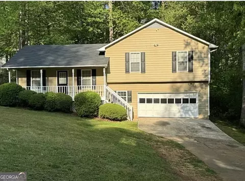 1542 Oakleaf Ct, Auburn, GA 30011