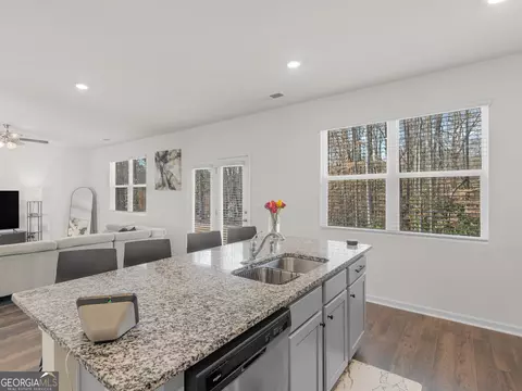 Kitchen - 160 Grafton St, Hampton, GA 30228 photo 2 of 2