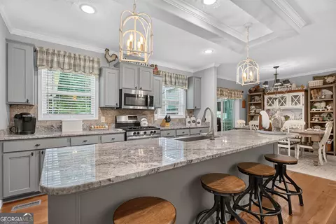 Kitchen - 7181 County Road 266, Five Points, AL 36855 photo 6 of 7