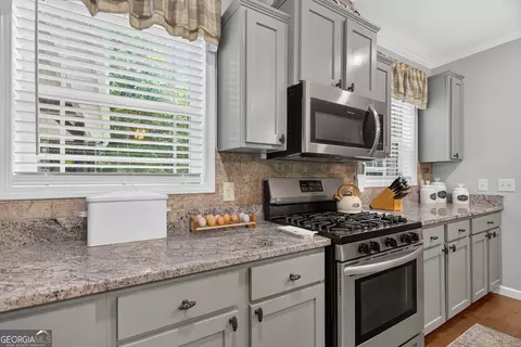 Kitchen - 7181 County Road 266, Five Points, AL 36855 photo 4 of 7