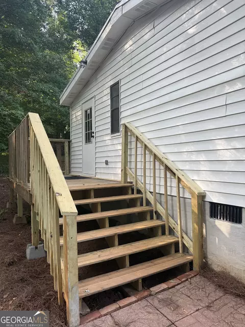 Exterior - 111 Loggins Rd, Commerce, GA 30529 photo 1 of 1