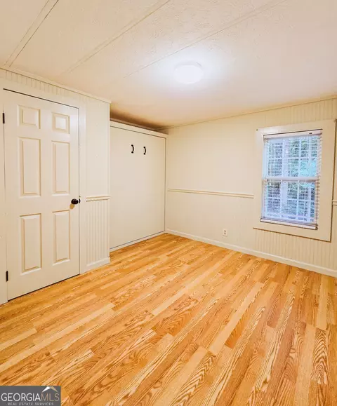 Bedroom - 111 Loggins Rd, Commerce, GA 30529 photo 4 of 5