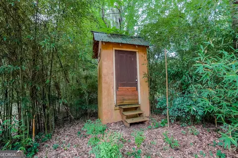 Exterior - 5642 Hwy 212, Covington, GA 30016 photo 7 of 8