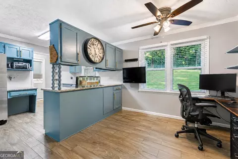 Kitchen - 133 Ashling Dr, Lagrange, GA 30240 photo 3 of 5