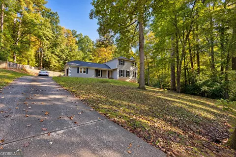 Exterior - 133 Ashling Dr, Lagrange, GA 30240 photo 12 of 25
