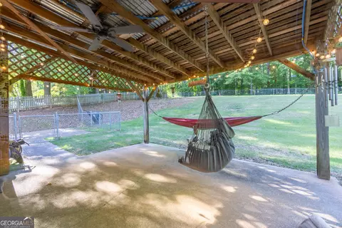Exterior - 133 Ashling Dr, Lagrange, GA 30240 photo 3 of 7