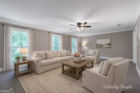 Living - 133 Ashling Dr, Lagrange, GA 30240 photo 5 of 6