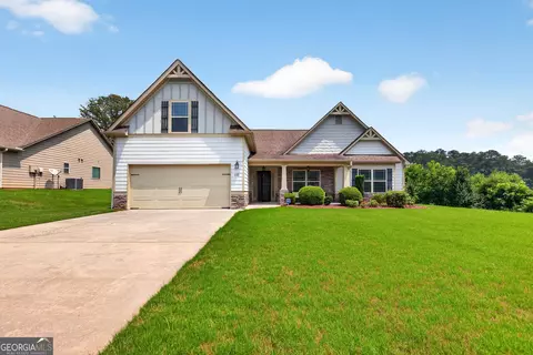 120 Pye Lake Dr, Fayetteville, GA 30214