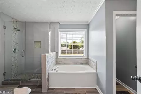 Bath - 2615 Snowcrest Pl, Bethlehem, GA 30620 photo 2 of 5