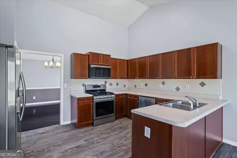 Kitchen - 2615 Snowcrest Pl, Bethlehem, GA 30620 photo 1 of 2