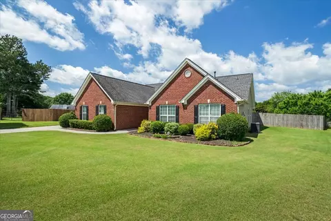 Exterior - 2615 Snowcrest Pl, Bethlehem, GA 30620 photo 3 of 11