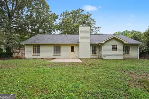 Exterior - 152 Olde Hampton Way, Hampton, GA 30228 photo 3 of 4