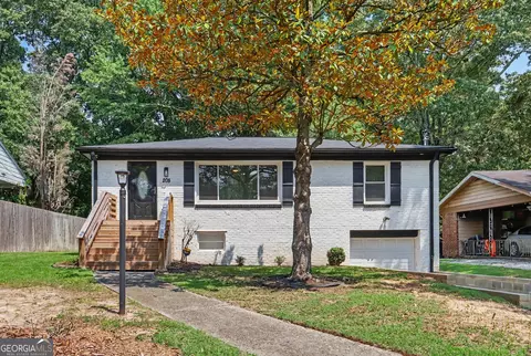 208 Silver Springs Cir SW, Atlanta, GA 30310