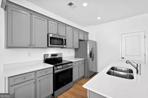 Kitchen - 8 Gulfstream Dr, Lagrange, GA 30241 photo 1 of 2