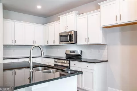 Kitchen - 361 Eagle Ridge Dr #LOT 13, Macon, GA 31216 photo 3 of 5