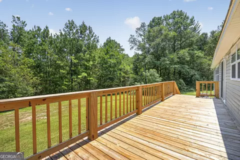 Exterior - 199 Parker Dr, Macon, GA 31217 photo 3 of 11
