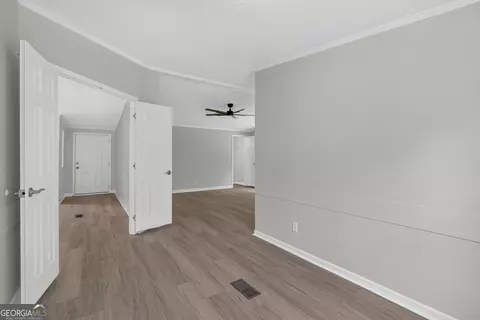 Entry Way - 199 Parker Dr, Macon, GA 31217 photo 5 of 5