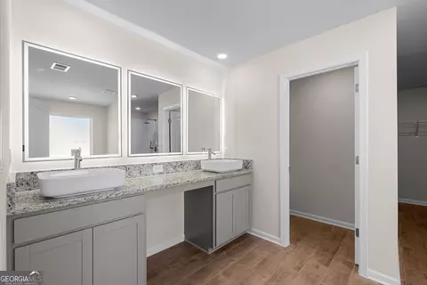 Bath - 370 Granary Walk, Covington, GA 30014 photo 2 of 3