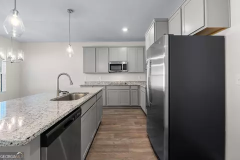 Kitchen - 370 Granary Walk, Covington, GA 30014 photo 3 of 4