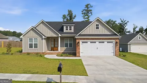 4067 Applecross Rd, Valdosta, GA 31605