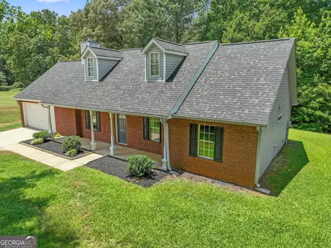 Exterior - 169 Meadow View Dr, Jackson, GA 30233 photo 4 of 9