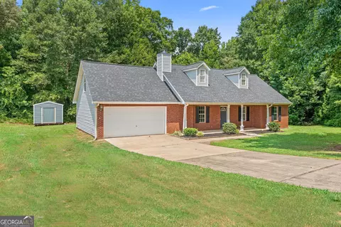 Exterior - 169 Meadow View Dr, Jackson, GA 30233 photo 5 of 9