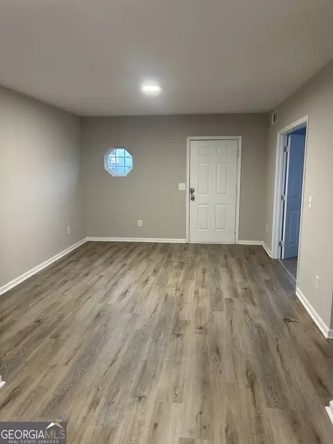 Living - 944 Old Mill Pt #A, Monroe, GA 30655 photo 2 of 2