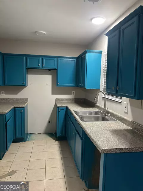 Kitchen - 944 Old Mill Pt #A, Monroe, GA 30655 photo 1 of 1