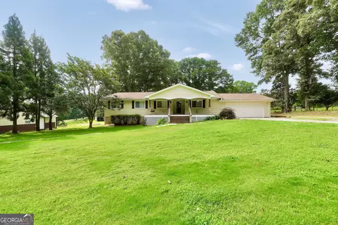 Exterior - 122 E Knight Rd, Mcdonough, GA 30252 photo 2 of 10