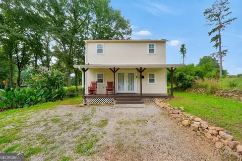 Exterior - 122 E Knight Rd, Mcdonough, GA 30252 photo 5 of 10