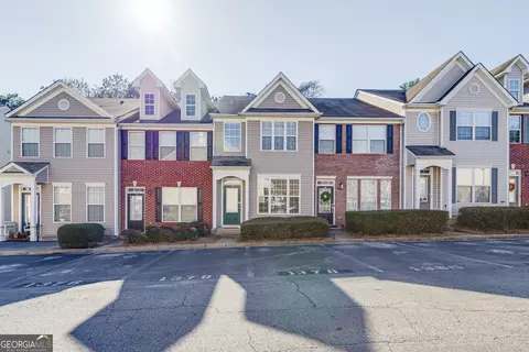 1378 Penhurst Dr, Lawrenceville, GA 30043