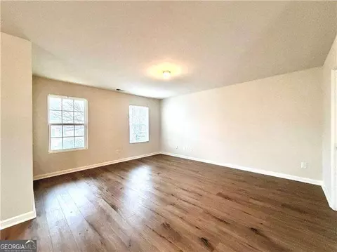 Living - 400 Oconner Blvd, Athens, GA 30607 photo 3 of 8