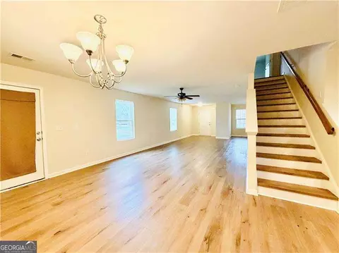 Living - 400 Oconner Blvd, Athens, GA 30607 photo 7 of 8