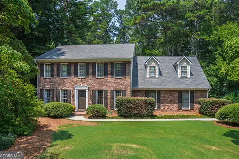 1707 Red Fox Run SW, Lilburn, GA 30047
