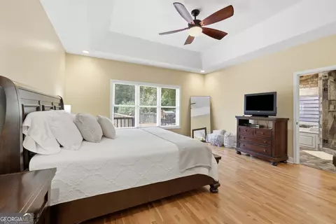 Bedroom - 1091 Echota Rd, Clarkesville, GA 30523 photo 2 of 17