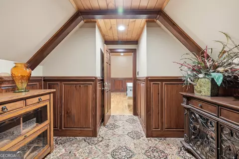 Entry Way - 1091 Echota Rd, Clarkesville, GA 30523 photo 7 of 12