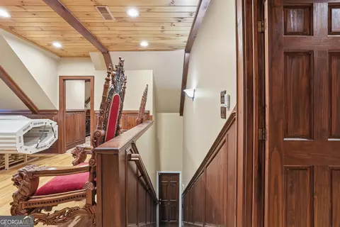 Entry Way - 1091 Echota Rd, Clarkesville, GA 30523 photo 11 of 12