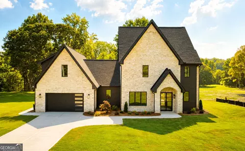 6218 Blackjack Rd, Flowery Branch, GA 30542