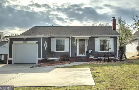 1005 S Crest Rd, Rossville, GA 30741