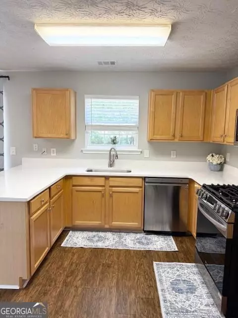 Kitchen - 411 Sugar Maple Ct, Canton, GA 30114 photo 4 of 4