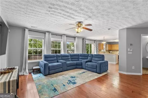 Living - 411 Sugar Maple Ct, Canton, GA 30114 photo 2 of 3